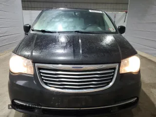 2015 Chrysler Town & Country Touring with VIN 2C4RC1BG4FR545440, listed as a Copart auction lot 46923955 with 272,514 mi miles and Salvage Title. Bid and sale history available at carsss.com. Image 5.