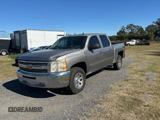 2013 Chevrolet Silverado 1500 LT with VIN 3GCPCSEA9DG215414, listed as a Copart auction lot 83071594 with 230,791 mi miles and Clean Title. Bid and sale history available at DreamBid. Image 2.