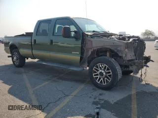 2004 Ford Super Duty F-250 XL with VIN 1FTNW21P94ED89516, listed as a Copart auction lot 70998904 with 351,625 mi miles and Salvage Title. Bid and sale history available at carsss.com. Image 4.