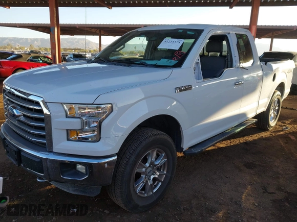 2015 Ford F-150 XLT z VIN 1FTEX1E87FFD13249, wystawiony jako IAAI lot #41214373 z przebiegiem 66 076 mil mil oraz . Historia ofert i sprzedaży dostępna na DreamBid. Obrazek 20.