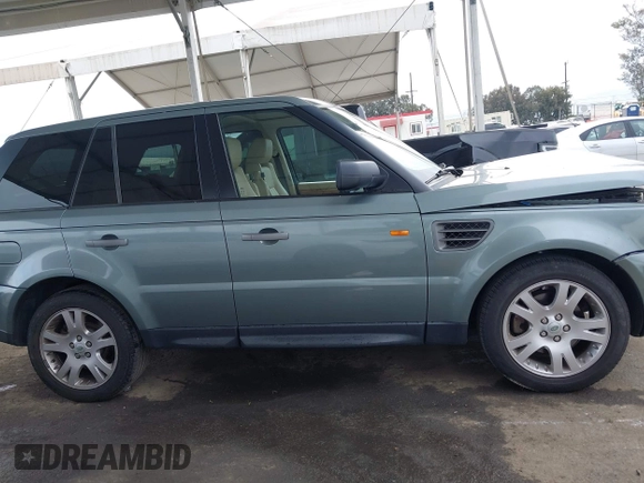2006 Land Rover Range Rover Sport HSE with VIN SALSF25466A923626, listed as a IAAI auction lot 42067711 with 61,189 mi miles and . Bid and sale history available at DreamBid. Image 13.