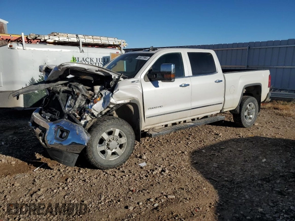 2018 GMC Sierra 2500HD SLT with VIN 1GT12TEY0JF224060, listed as a Copart auction lot 85872984 with 0 mi miles and Salvage Title. Bid and sale history available at carsss.com. Image 1.