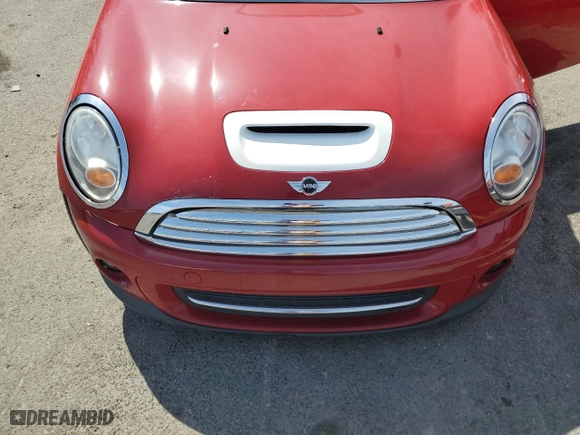 2013 MINI Cooper Hardtop with VIN WMWSU3C53DT684646, listed as a Copart auction lot 49412655 with 116,760 mi miles and Salvage Title. Bid and sale history available at carsss.com. Image 11.