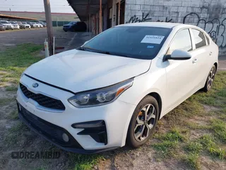 2021 Kia Forte LXS with VIN 3KPF24AD0ME267357, listed as a IAAI auction lot 41931814 with 1 mi miles. Bid and sale history available at carsss.com. Image 2.