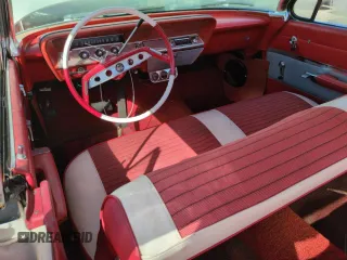 1961 Chevrolet Impala с VIN 11739B190181, выставлен на аукционе Copart как лот 75408464 с пробегом 85 386 миль миль и Списание • Salvage title. История ставок и продаж доступна на DreamBid. Изображение 8.
