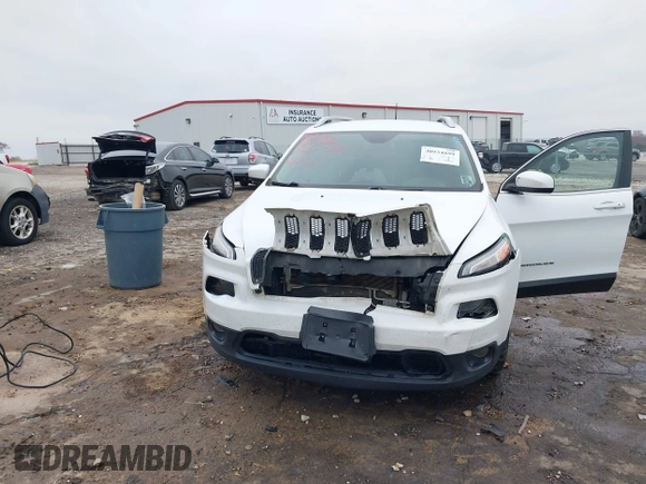 2018 Jeep Cherokee Latitude Plus with VIN 1C4PJLLBXJD514085, listed as a IAAI auction lot 40934899 with 153,619 mi miles. Bid and sale history available at carsss.com. Image 6.