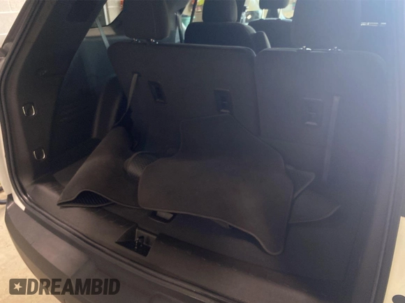 2022 Chevrolet Traverse LT Cloth with VIN 1GNEVGKW7NJ151086, listed as a IAAI auction lot 42613997 with 80,287 mi miles and . Bid and sale history available at DreamBid. Image 7.