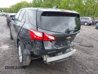 2019 Chevrolet Equinox LT z VIN 3GNAXUEVXKL219346, wystawiony jako IAAI lot #42320431 z przebiegiem 98 660 mil mil oraz . Historia ofert i sprzedaży dostępna na DreamBid. Obrazek 6.