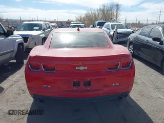 2013 Chevrolet Camaro LT z VIN 2G1FB1E33D9167938, wystawiony jako IAAI lot #41511506 z przebiegiem 204 269 mil mil oraz . Historia ofert i sprzedaży dostępna na DreamBid. Obrazek 17.
