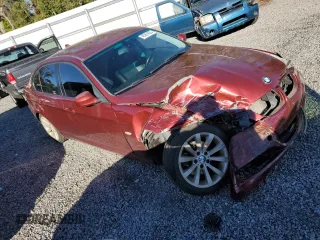 2011 BMW 3 Series 328i z VIN WBAPH7C57BE683468, wystawiony jako Copart lot #55508075 z przebiegiem 135 672 mil mil oraz Nie do naprawy • Non repairable. Historia ofert i sprzedaży dostępna na DreamBid. Obrazek 4.
