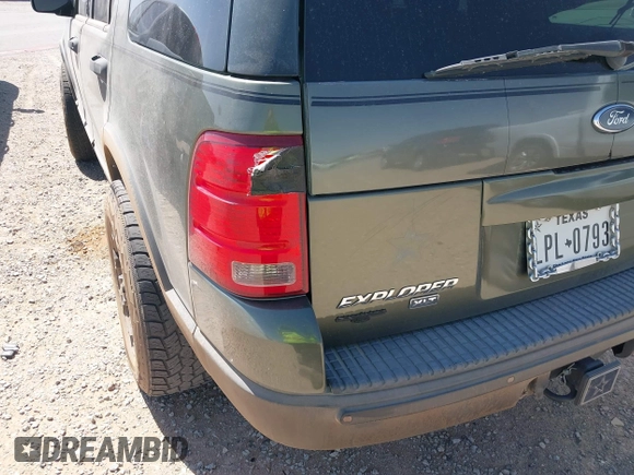 2003 Ford Explorer XLT with VIN 1FMZU73K63ZB33780, listed as a IAAI auction lot 42115384 with 160,409 mi miles. Bid and sale history available at carsss.com. Image 6.