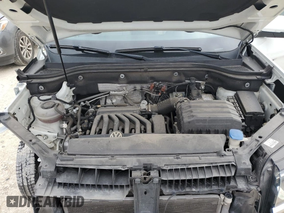 2018 Volkswagen Atlas SE z VIN 1V2PR2CA0JC558787, wystawiony jako Copart lot #50322575 z przebiegiem 104 103 mil mil oraz Szkoda całkowita • Salvage title. Historia ofert i sprzedaży dostępna na DreamBid. Obrazek 12.