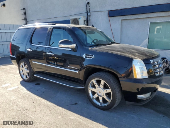 2013 Cadillac Escalade Luxury with VIN 1GYS3BEF1DR112438, listed as a Copart auction lot 80496664 with 98,907 mi miles and Clean Title. Bid and sale history available at carsss.com. Image 4.