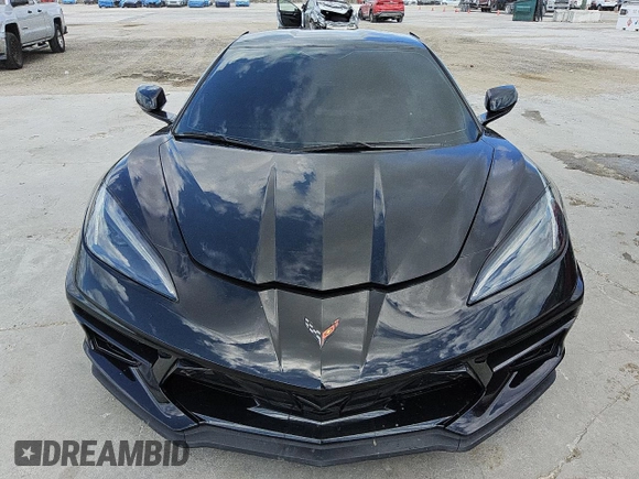 2022 Chevrolet Corvette 3LT z VIN 1G1YC2D41N5105717, wystawiony jako Copart lot #53651315 z przebiegiem Nie podano mil oraz Czysty tytuł • Clean title. Historia ofert i sprzedaży dostępna na DreamBid. Obrazek 5.