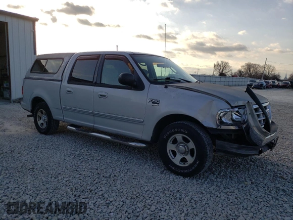 2003 Ford F-150 XLT with VIN 1FTRW07663KD78428, listed as a Copart auction lot 52673764 with 201,309 mi miles and Non Repairable. Bid and sale history available at carsss.com. Image 4.