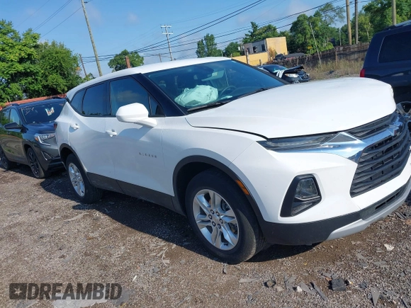2021 Chevrolet Blazer LT z VIN 3GNKBCR4XMS584620, wystawiony jako IAAI lot #39878731 z przebiegiem 20 731 mil mil oraz . Historia ofert i sprzedaży dostępna na DreamBid. Obrazek 1.