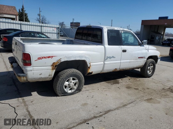 1997 Dodge 1500 with VIN 1B7HF13ZXVJ581204, listed as a Copart auction lot 50525235 with 192,011 mi miles and Salvage Title. Bid and sale history available at DreamBid. Image 3.