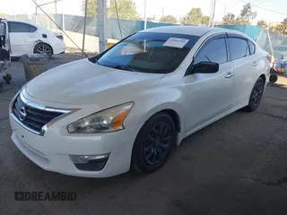 2015 Nissan Altima 2.5 S with VIN 1N4AL3AP6FC228428, listed as a IAAI auction lot 41966303 with 118,706 mi miles. Bid and sale history available at carsss.com. Image 2.