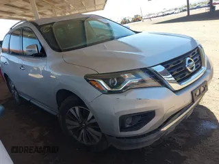 2017 Nissan Pathfinder SV z VIN 5N1DR2MNXHC678706, wystawiony jako IAAI lot #42294007 z przebiegiem 136 924 mil mil oraz . Historia ofert i sprzedaży dostępna na DreamBid. Obrazek 1.