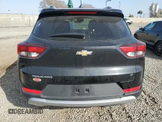 2021 Chevrolet TrailBlazer LT with VIN KL79MPS21MB153352, listed as a Copart auction lot 53163204 with 52,977 mi miles and Salvage Title. Bid and sale history available at DreamBid. Image 6.