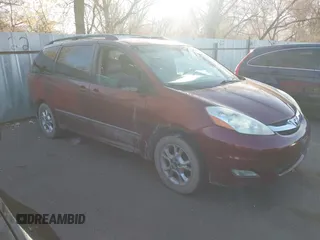 2006 Toyota Sienna XLE with VIN 5TDZA22CX6S572335, listed as a IAAI auction lot 41767852 with 200,464 mi miles. Bid and sale history available at carsss.com. Image 1.