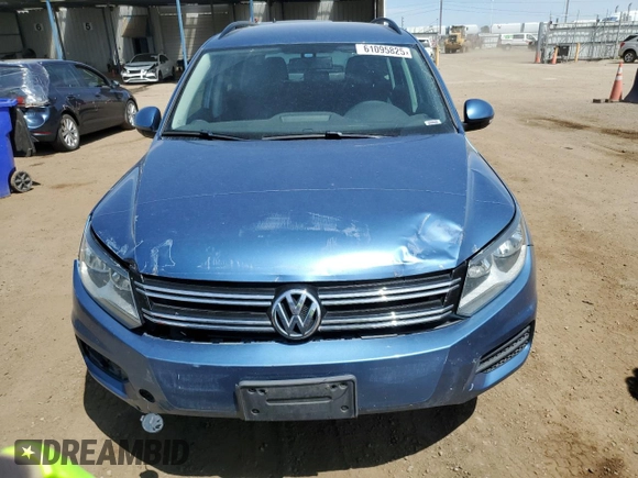 2017 Volkswagen Tiguan S with VIN WVGBV7AXXHW512903, listed as a Copart auction lot 61095825 with 91,813 mi miles and Salvage title. Bid and sale history available at DreamBid. Image 5.