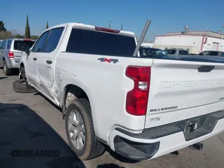 2022 Chevrolet Silverado 1500 Custom with VIN 1GCPDBEK2NZ627732, listed as a IAAI auction lot 41718968 with 1 mi miles. Bid and sale history available at carsss.com. Image 14.