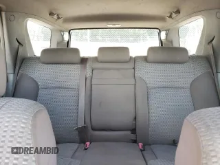 2006 Toyota 4Runner SR5 z VIN JTEBU14R860094130, wystawiony jako Copart lot #61412425 z przebiegiem 178 211 mil mil oraz Czysty tytuł • Clean title. Historia ofert i sprzedaży dostępna na DreamBid. Obrazek 10.