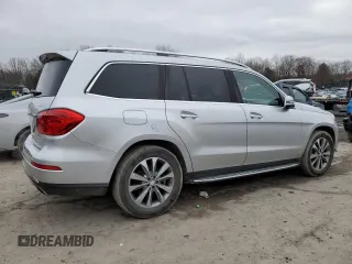 2015 Mercedes-Benz GL-Class GL 450 with VIN 4JGDF6EE2FA525387, listed as a Copart auction lot 38978824 with 122,241 mi miles. Bid and sale history available at carsss.com. Image 3.