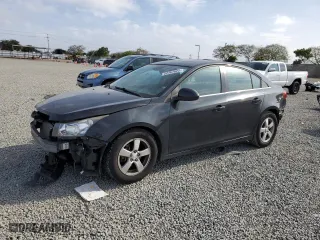 2013 Chevrolet Cruze 1LT with VIN 1G1PC5SB3D7207781, listed as a Copart auction lot 52461625 with 106,181 mi miles and Salvage Title. Bid and sale history available at carsss.com. Image 1.
