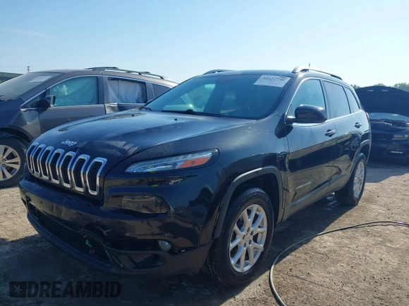 2016 Jeep Cherokee Latitude with VIN 1C4PJMCS2GW371653, listed as a IAAI auction lot 42557746 with 66,282 mi miles and . Bid and sale history available at DreamBid. Image 18.