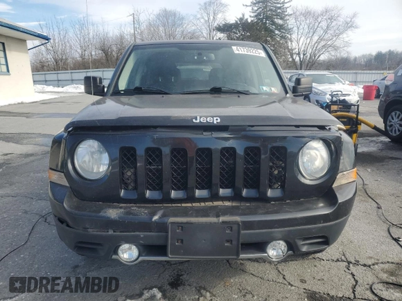 2011 Jeep Patriot Latitude X with VIN 1J4NF4GB8BD126731, listed as a Copart auction lot 41739225 with 84,663 mi miles and Salvage Title. Bid and sale history available at DreamBid. Image 5.