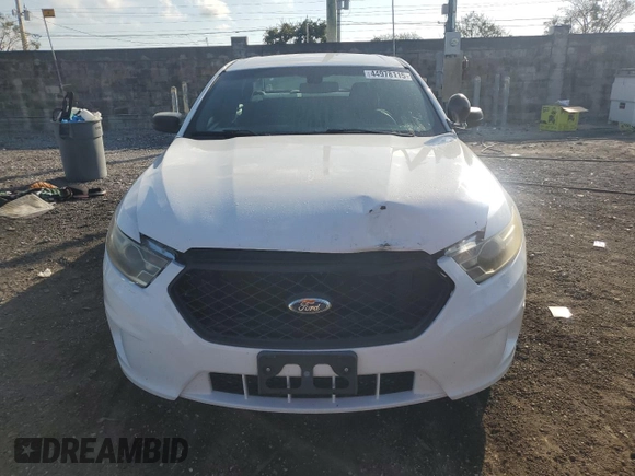 2015 Ford Police Interceptor z VIN 1FAHP2L84FG145849, wystawiony jako Copart lot #44978115 z przebiegiem Nie podano mil oraz Nie do naprawy • Non repairable. Historia ofert i sprzedaży dostępna na DreamBid. Obrazek 5.