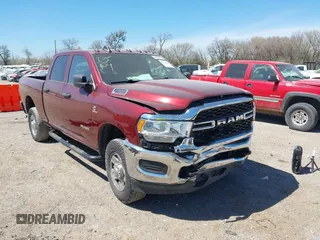 2022 Ram 2500 Tradesman z VIN 3C6UR5CL2NG250182, wystawiony jako IAAI lot #41845089 z przebiegiem 192 939 mil mil oraz . Historia ofert i sprzedaży dostępna na DreamBid. Obrazek 1.