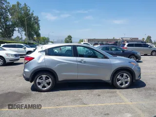 2022 Honda HR-V LX with VIN 3CZRU5H36NM702801, listed as a IAAI auction lot 42499026 with 33,415 mi miles and . Bid and sale history available at DreamBid. Image 13.