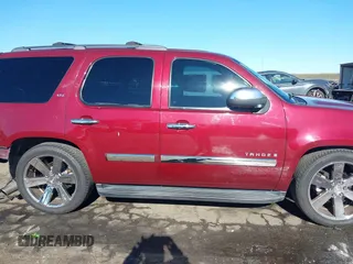 2008 Chevrolet Tahoe LTZ с VIN 1GNFK13008J206177, выставлен на аукционе IAAI как лот 41378878 с пробегом 202 996 миль миль и . История ставок и продаж доступна на DreamBid. Изображение 13.