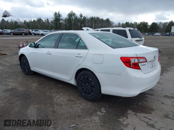 2013 Toyota Camry L with VIN 4T1BF1FK0DU270720, listed as a IAAI auction lot 41977020 with 182,058 mi miles. Bid and sale history available at carsss.com. Image 3.