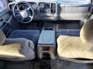 2002 Chevrolet Tahoe LS with VIN 1GNEC13ZX2J173770, listed as a Copart auction lot 52108985 with 273,327 mi miles and Salvage title. Bid and sale history available at DreamBid. Image 8.