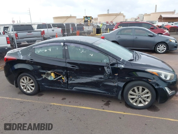 2014 Hyundai Elantra SE z VIN KMHDH4AEXEU172446, wystawiony jako IAAI lot #41819303 z przebiegiem 95 751 mil mil oraz . Historia ofert i sprzedaży dostępna na DreamBid. Obrazek 6.