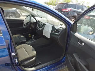 2022 Hyundai Accent SE z VIN 3KPC24A61NE185658, wystawiony jako IAAI lot #42278607 z przebiegiem 5 596 mil mil oraz . Historia ofert i sprzedaży dostępna na DreamBid. Obrazek 5.