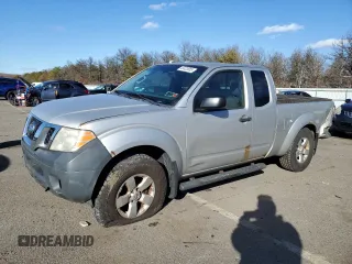 2013 Nissan Frontier SV z VIN 1N6AD0CW8DN710312, wystawiony jako Copart lot #45423865 z przebiegiem 205 717 mil mil oraz Czysty tytuł • Clean title. Historia ofert i sprzedaży dostępna na DreamBid. Obrazek 1.