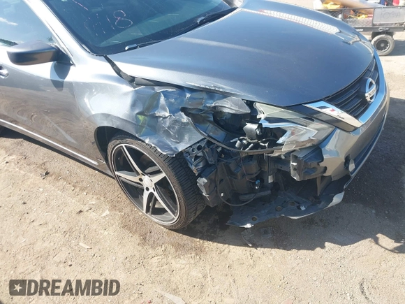 2016 Nissan Altima SL with VIN 1N4AL3AP0GC249504, listed as a IAAI auction lot 42092720 with 158,079 mi miles and . Bid and sale history available at carsss.com. Image 6.