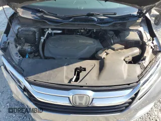 2018 Honda Odyssey Elite with VIN 5FNRL6H95JB062033, listed as a Copart auction lot 63732915 with 105,234 mi miles and Salvage title. Bid and sale history available at DreamBid. Image 12.