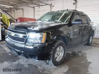 2011 Chevrolet Avalanche LS with VIN 3GNTKEE30BG375142, listed as a IAAI auction lot 41369489 with 127,165 mi miles. Bid and sale history available at carsss.com. Image 2.