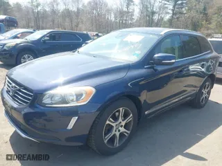 2015 Volvo XC60 T6 with VIN YV4902RK5F2762130, listed as a IAAI auction lot 42080997 with 174,623 mi miles. Bid and sale history available at carsss.com. Image 2.