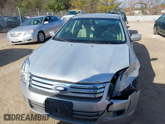 2008 Ford Fusion SEL with VIN 3FAHP08138R220505, listed as a IAAI auction lot 41878710 with 179,565 mi miles. Bid and sale history available at carsss.com. Image 13.
