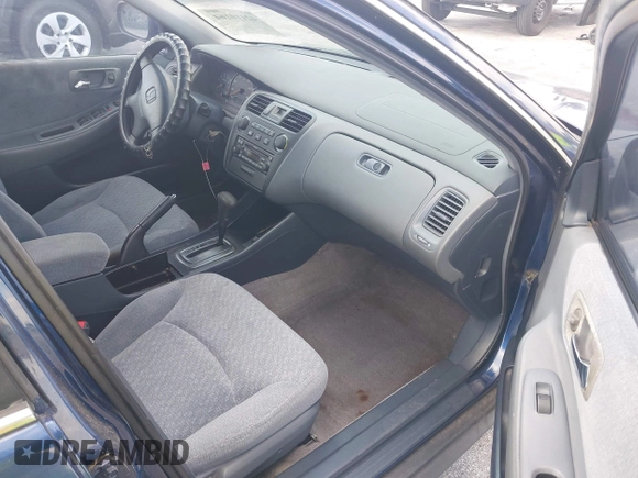 2002 Honda Accord LX with VIN JHMCG56482C014034, listed as a IAAI auction lot 42110164 with 95,657 mi miles and . Bid and sale history available at DreamBid. Image 5.