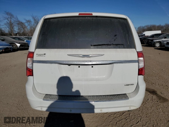 2015 Chrysler Town & Country Limited Platinum with VIN 2C4RC1GG6FR742540, listed as a Copart auction lot 42655965 with 135,227 mi miles and Salvage Title. Bid and sale history available at carsss.com. Image 6.