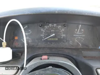 1992 Ford F-150 with VIN 1FTDF15Y1NPA17490, listed as a IAAI auction lot 41970697 with 171,419 mi miles. Bid and sale history available at carsss.com. Image 7.