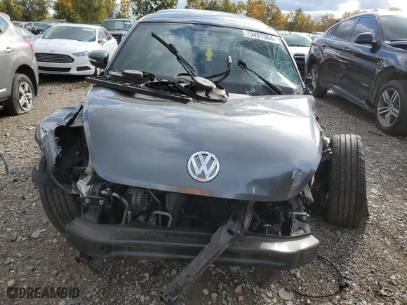 2012 Volkswagen Beetle 2.5L with VIN 3VWJX7AT9CM643253, listed as a Copart auction lot 75491364 with 0 mi miles and Clean Title. Bid and sale history available at carsss.com. Image 5.